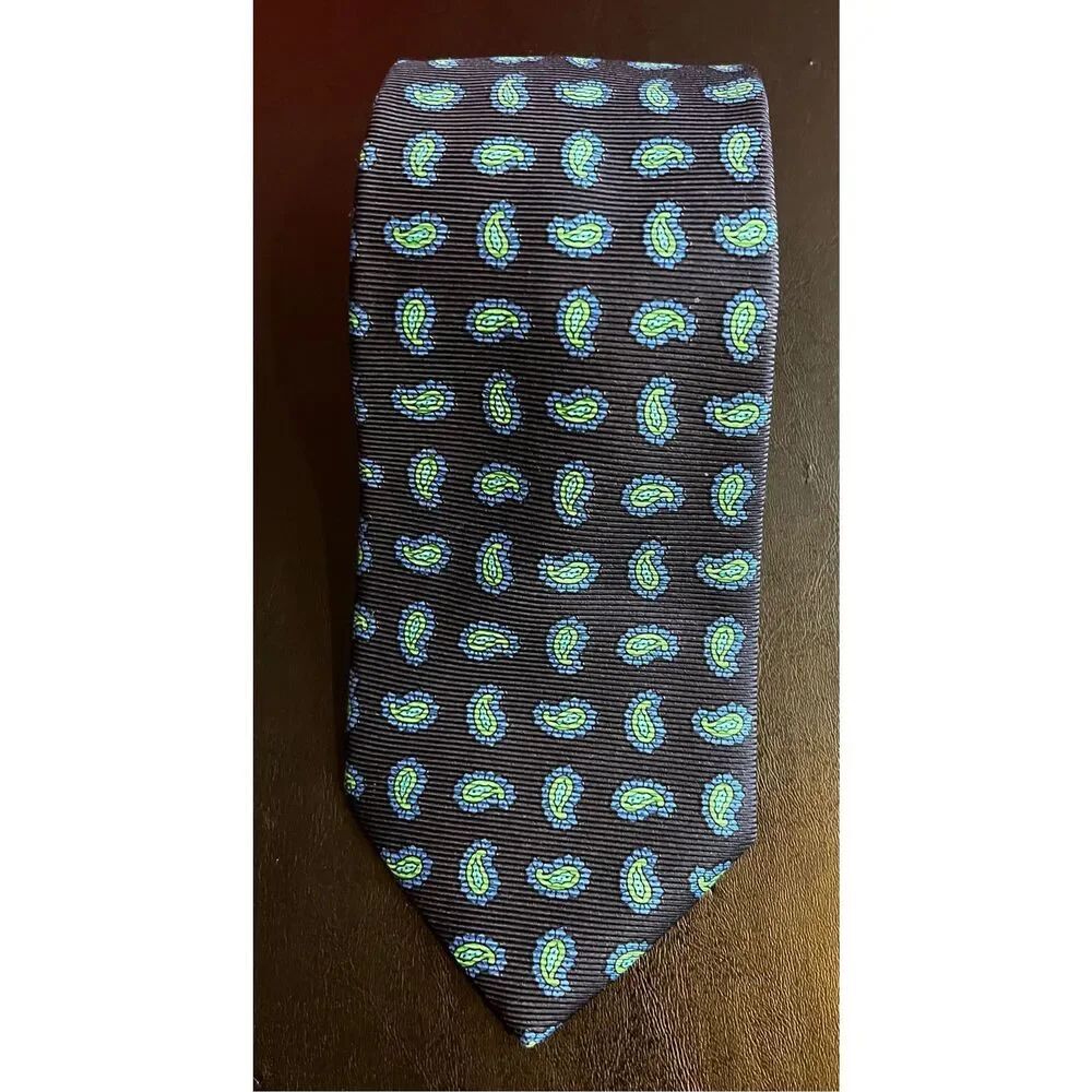 Brooks Brothers tie
